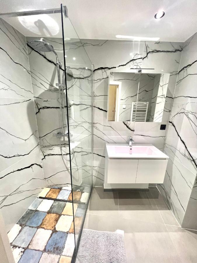 Brand-New Apartments In The Heart Of Брюссель Экстерьер фото